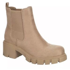 Madden Girl Womens Tessa Chelsea Boots - BRAND NEW